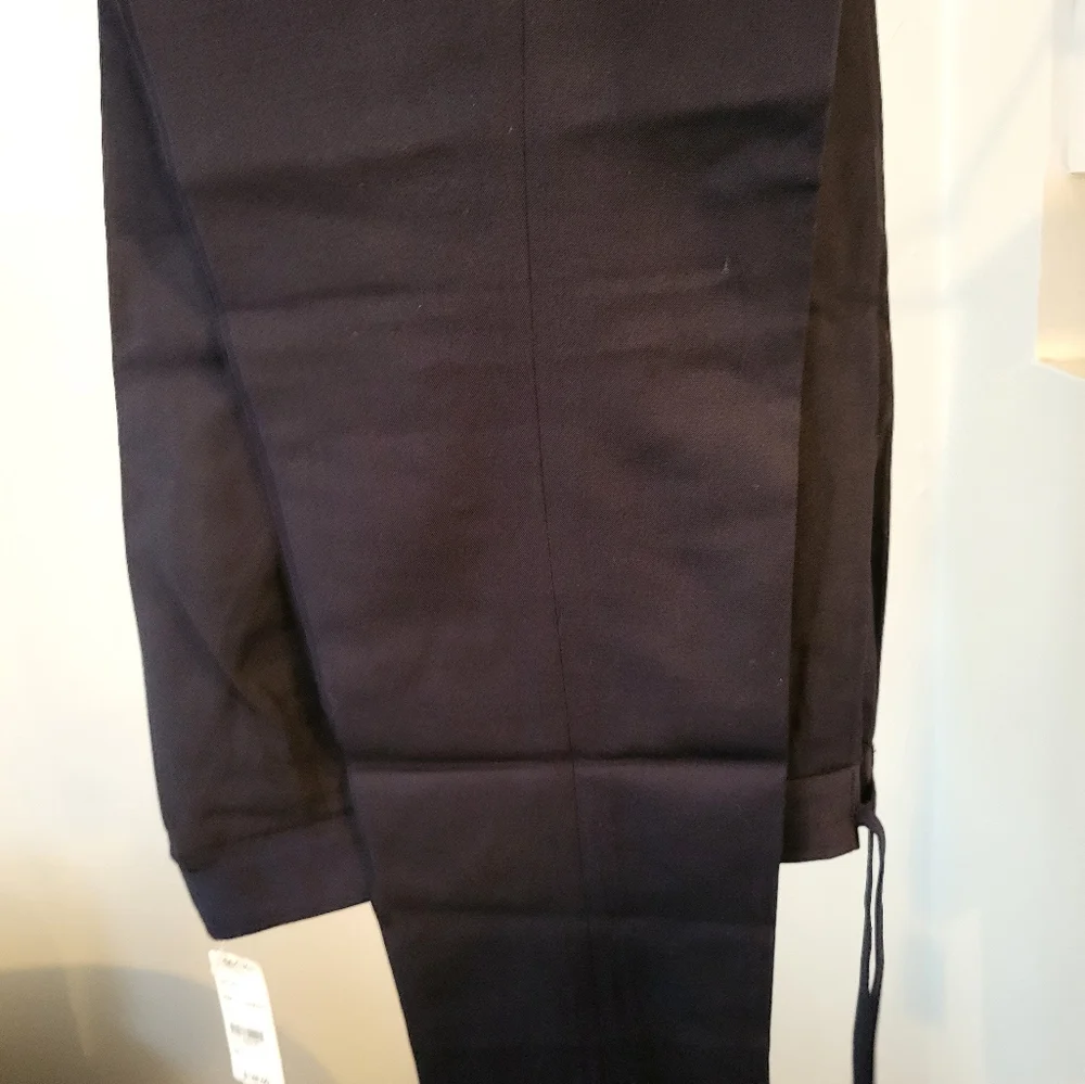 Brooks Brothers drawstring capris navy size 2. - Picture 2 of 2